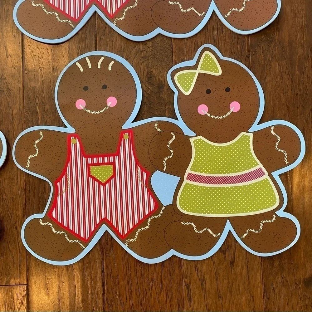 4 Gingerbread Boy and Girl Placemats - Picture 4 of 8